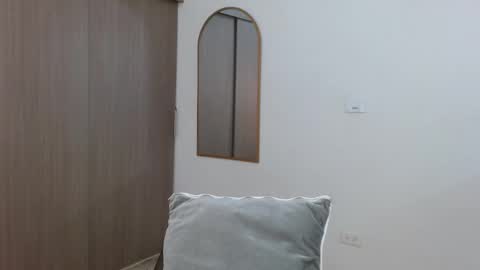 alix online show from December 15, 2:54 pm