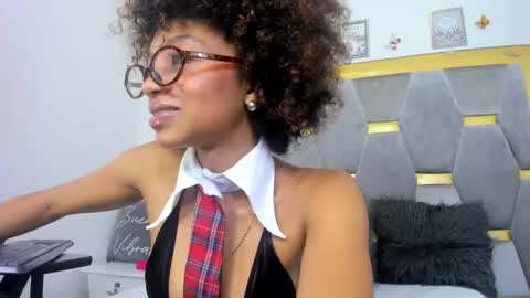 Snapshot of aliyahbrowns chatting on January 13, 9:09 pm Aliyah... online show from January 13, 9:09 pm