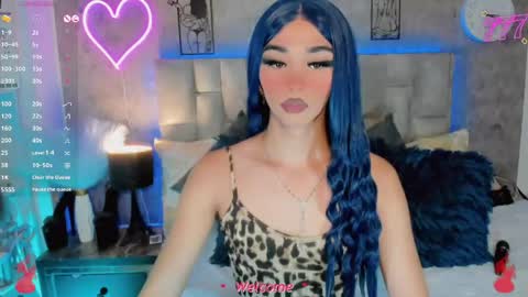 Snapshot of aliz_free chatting on May 13, 7:28 am aliz_free online show from May 13, 7:28 am