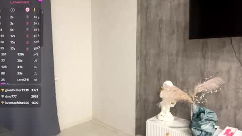 Alice online show from March 3, 5:52 pm