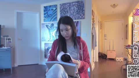 Alize Zaide online show from February 28, 6:20 pm