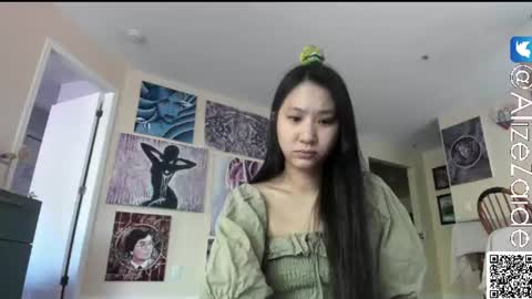 Alize Zaide online show from June 10, 7:46 pm