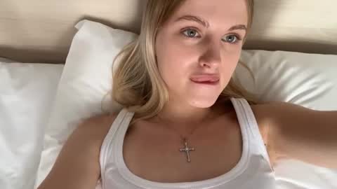 Kate online show from July 26, 11:17 am