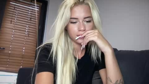 Snapshot of allanarey151 chatting on August 3, 5:38 pm Allana online show from August 3, 5:38 pm