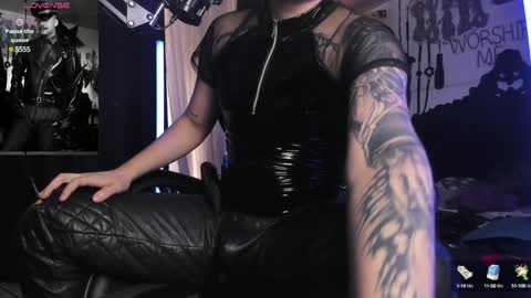 Snapshot of allanhurtss chatting on December 28, 5:46 pm online show from December 28, 5:46 pm