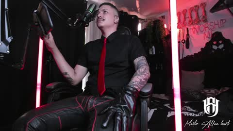 Snapshot of allanhurtss chatting on January 11, 6:33 pm online show from January 11, 6:33 pm