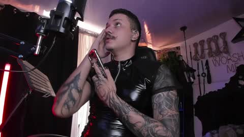 Snapshot of allanhurtss chatting on January 26, 6:06 pm online show from January 26, 6:06 pm