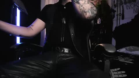 Snapshot of allanhurtss chatting on February 11, 6:44 pm online show from February 11, 6:44 pm