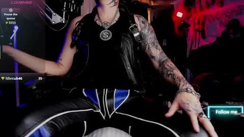 Snapshot of allanhurtss chatting on September 29, 2:55 pm online show from September 29, 2:55 pm