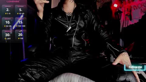 Snapshot of allanhurtss chatting on October 2, 2:46 pm online show from October 2, 2:46 pm