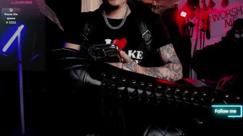 Snapshot of allanhurtss chatting on October 4, 2:59 pm online show from October 4, 2:59 pm