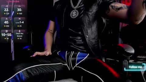 Snapshot of allanhurtss chatting on October 10, 2:38 pm online show from October 10, 2:38 pm