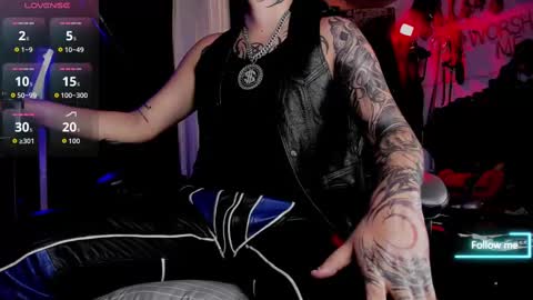 Snapshot of allanhurtss chatting on October 14, 6:09 pm online show from October 14, 6:09 pm