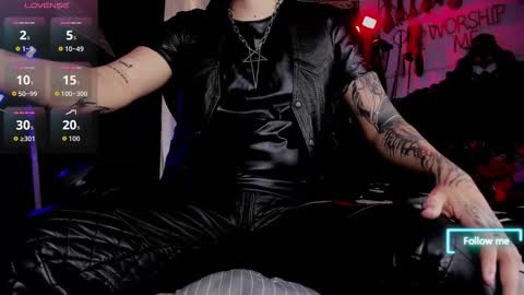 Snapshot of allanhurtss chatting on October 16, 5:03 pm online show from October 16, 5:03 pm