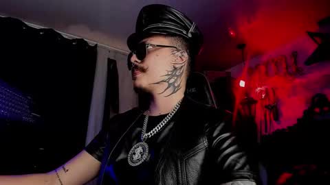 Snapshot of allanhurtss chatting on November 27, 7:05 pm online show from November 27, 7:05 pm