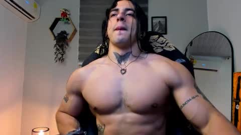 independent model 3 online show from September 24, 2:04 am