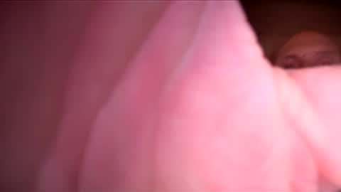 Snapshot of allenmarrs666 chatting on March 30, 2:01 am allenmarrs666 online show from March 30, 2:01 am