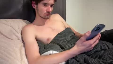 alleycat2001 online show from December 19, 6:20 am