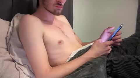 alleycat2001 online show from December 23, 6:55 am