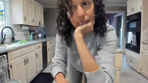 wishlist on bio online show from February 23, 6:56 pm