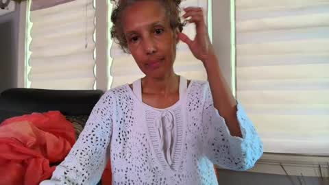 wishlist on bio online show from June 14, 7:49 pm