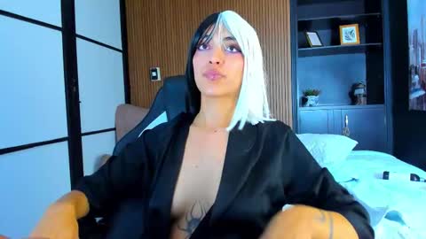 Allice online show from November 5, 9:31 am