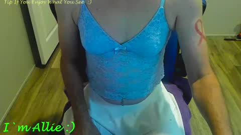 Allie online show from September 13, 2:17 pm