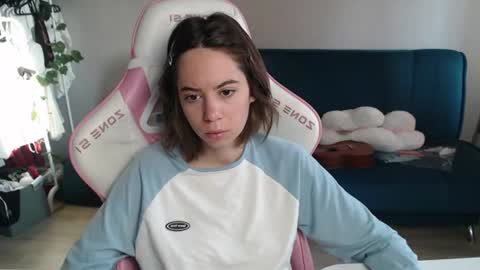 Snapshot of allie_hazie chatting on July 14, 11:32 pm alice online show from July 14, 11:32 pm