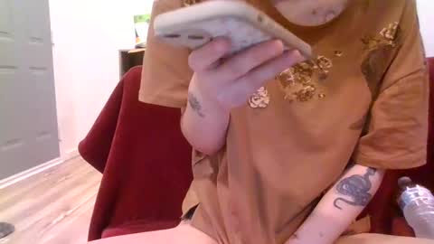 alliebearx online show from February 1, 5:47 pm