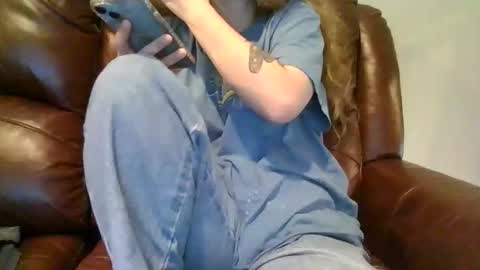 alliebearx online show from October 29, 8:43 pm