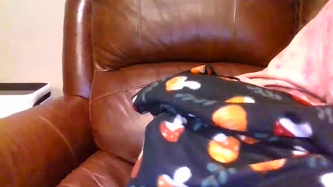 alliebearx online show from February 21, 6:36 am