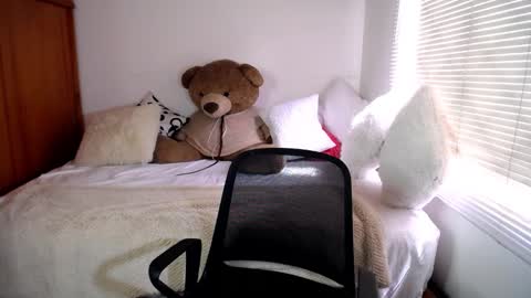 Allie  online show from December 24, 3:47 pm