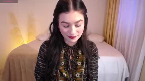 Allie  online show from December 1, 3:28 pm