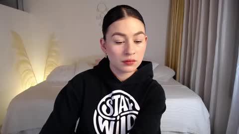 Allie  online show from January 13, 11:21 pm