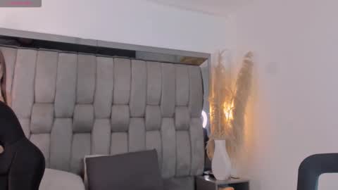Snapshot of allijadid chatting on March 10, 10:31 am online show from March 10, 10:31 am
