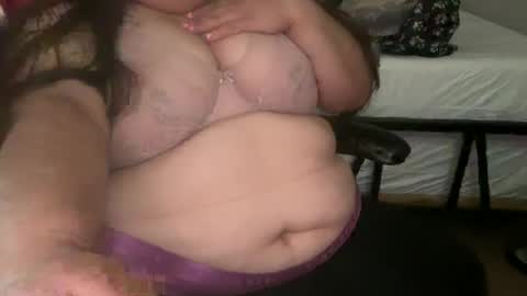 Snapshot of allimoo chatting on June 26, 9:52 pm Alli online show from June 26, 9:52 pm