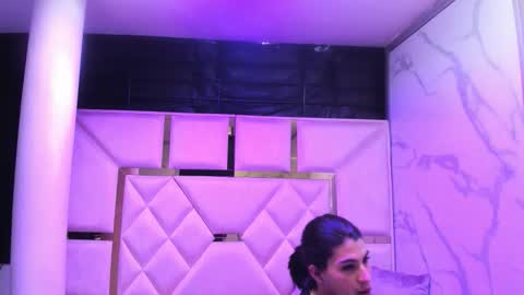 allison_69ts online show from March 18, 2:04 am