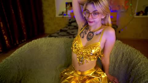 Snapshot of allison_cuty chatting on January 3, 9:15 pm Allison online show from January 3, 9:15 pm