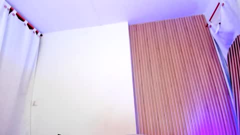 allison_fosther online show from October 21, 3:18 am