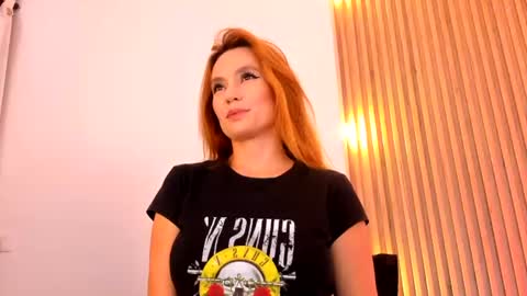 allison_fosther online show from June 14, 2:24 am