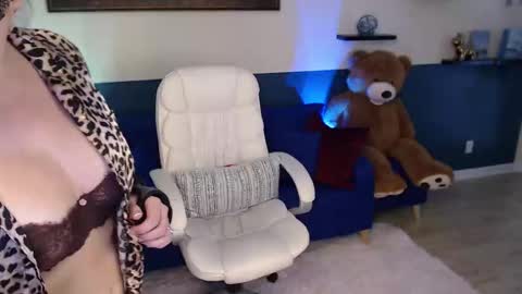 Alli online show from September 30, 2:22 pm