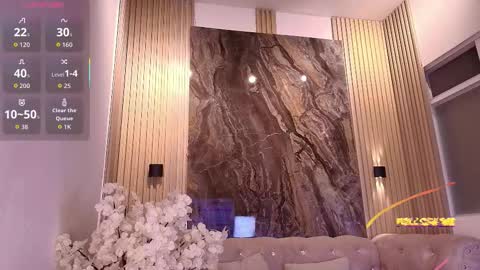 Snapshot of allison_parker1_ chatting on December 5, 11:41 am allison_parker1_ online show from December 5, 11:41 am