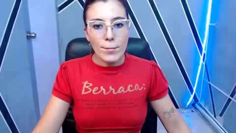 Snapshot of allisonlove_88 chatting on February 8, 6:33 am ALLISON online show from February 8, 6:33 am