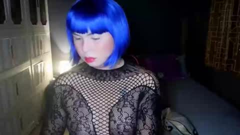 allisontongs online show from March 30, 10:16 am