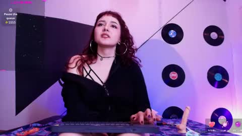 Allissa  online show from July 5, 4:19 am