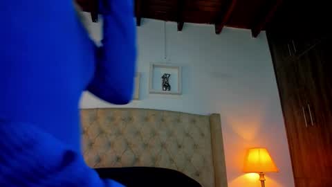 allisson online show from March 26, 12:00 pm