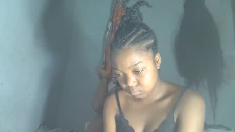 allizida01 online show from January 12, 7:19 pm