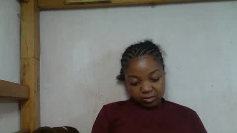 allizida01 online show from February 4, 6:25 pm