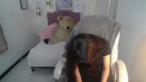 alison online show from November 28, 8:22 pm