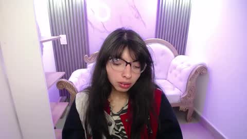 alison online show from June 4, 8:04 pm